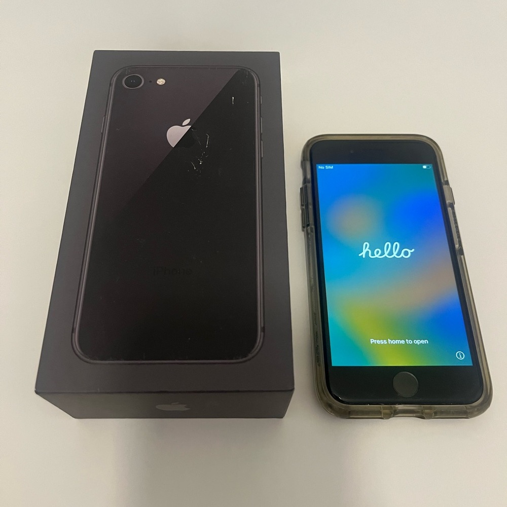 Apple iPhone Black 8